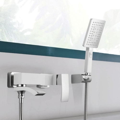Смеситель для ванны Qtap Swan Cascada с поворотным изливом (c душевым гарнитуром) QTSWA260CRM45565 Chrome